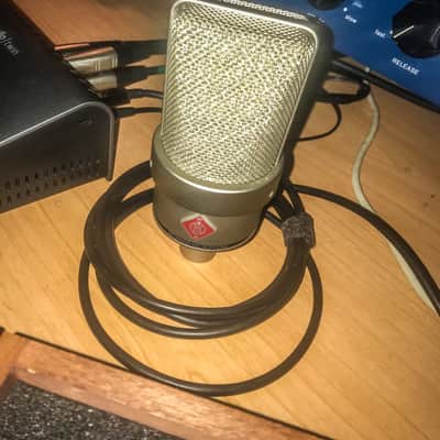 Neumann Tlm-103 and EA1 Shockmount. Nickel image 1