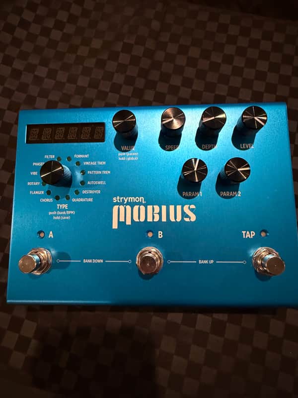 Strymon Mobius