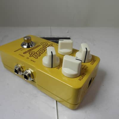 TC Electronics Gravy Tri-Chorus and Vibrato Vibe Effects Pedal Free USA Ship image 3