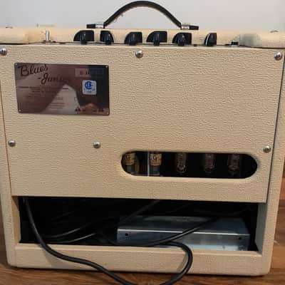 Fender Blues Junior 15-Watt 1x12" Guitar Combo 1997 - 2001 - Black image 3