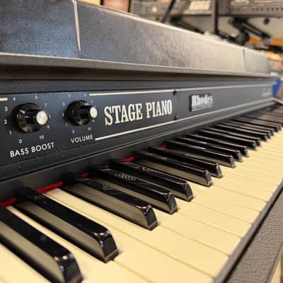 Rhodes Mark II 73 image 4
