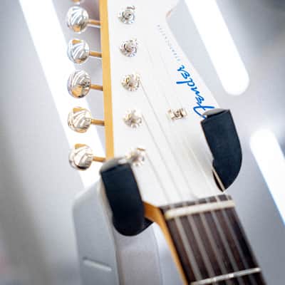Fender Japan LTD HYBRID II STRAT RW BLANC image 6