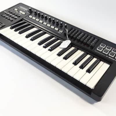 Roland A-300PRO 37-Key MIDI Keyboard Controller (Warranty) image 2