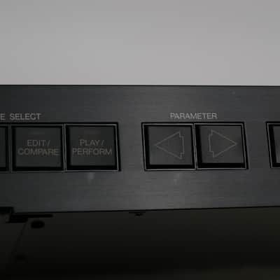 YAMAHA TX81Z image 21