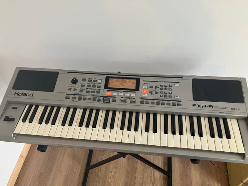 Roland EXR-3 61-Key Interactive Arranger 2003 - 2005 - Black image 1