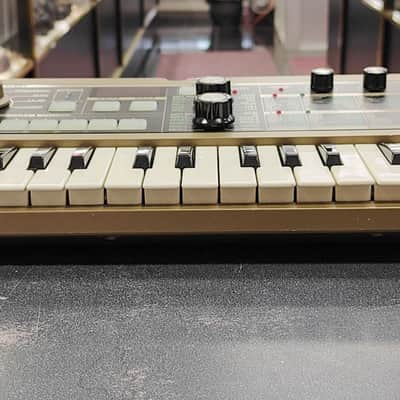 Korg MicroKORG 37-Key Synthesizer/Vocoder 2002 - 2019 - Silver image 16