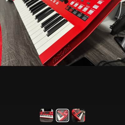 Akai MPC Key37 2024 - Red image 3