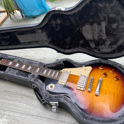 Epiphone Les Paul Standard Plus Top Pro with Hard Case image 2