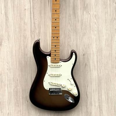 Fender American Ultra Stratocaster with Maple Fretboard 2023 Mocha Burst image 2