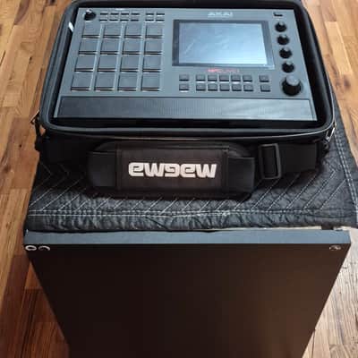 Akai MPC Live II Standalone Sampler / Sequencer 2020 - Present - Black image 6