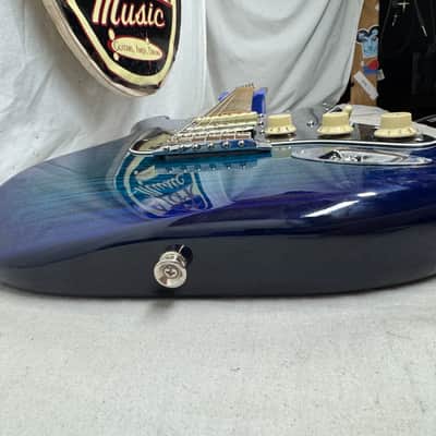 Fender Limited Edition Player Stratocaster HSS Plus Top Guitar 2021 - Blue Burst / Maple neck image 15