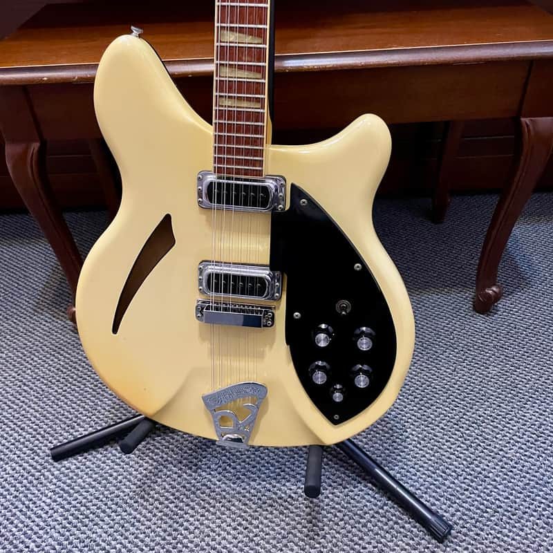 Rickenbacker 360/12