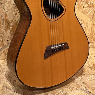 Pre Owned Avante AV2 NA Baritone Electro Acoustic image 1