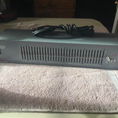 Maxon GE1500 Dual 2/3 Octave 2-Channel Equalizer / EQ Rackmount