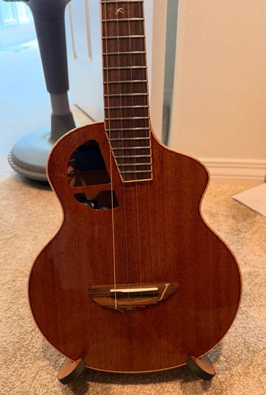 L. Luthier “le Maho” Mahogany tenor ukulele with pickup 2026 image 1
