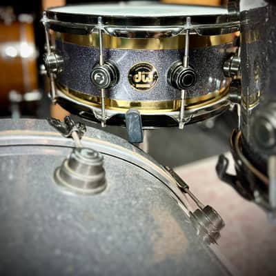 DW Collectors Series Drum Set + Edge Snare - 90s Gold Badge Keller Shell  - Custom Sparkle Lacquer image 5