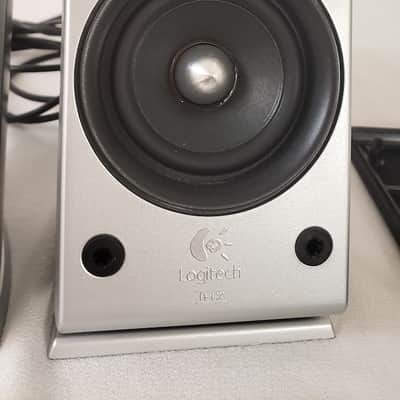 Logitech Z-2300 THX-Certified 2.1 Computer Speaker System image 11