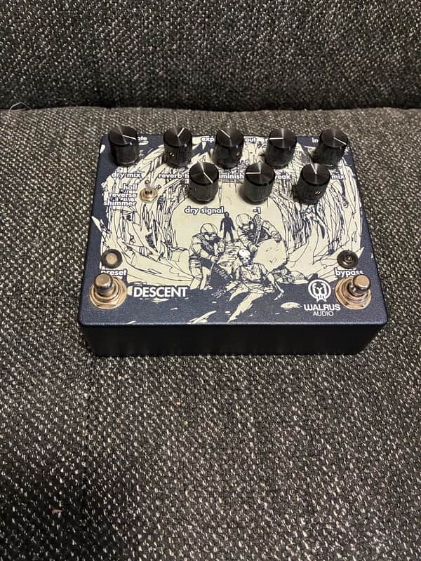 Walrus Audio Descent Reverb / Octave Machine