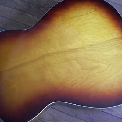 Silvertone 319 1960 - Sunburst image 5