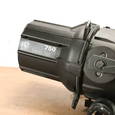 ETC Source Four 750 Ellipsoidal Light (No Lens Tube) CG013FF image 2