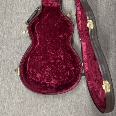 Taylor Deluxe Hardshell Grand Concert Case (Loose Latch) - Brown image 2