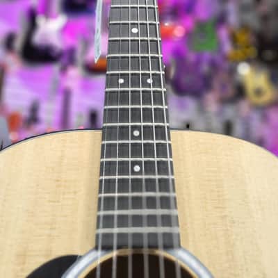 Martin D Jr-10 Left Handed Acoustic Guitar Natural Spruce Auth Dealer *FREE PLEK WITH PURCHASE* 555 ! image 5
