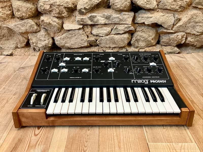 serviced Moog Prodigy MK1 Monophonic Analog Synthesizer / CV GATE 230v