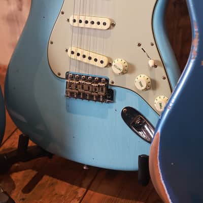 Fender Custom Shop '64 Reissue Stratocaster Journeyman Relic - Daphne Blue image 3