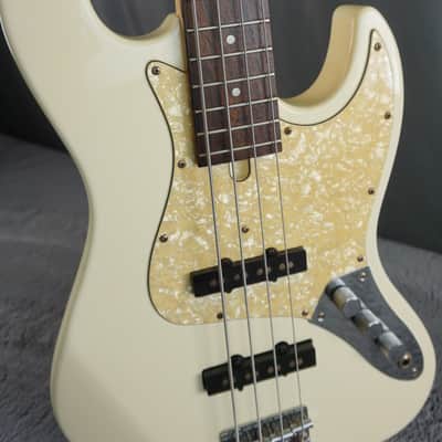 Bacchus Universe Series Jazz Bass - White | Reverb