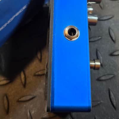 Monoprice Blues Overdrive Pedal Pro Audio Series 611611 Blue Boost image 5
