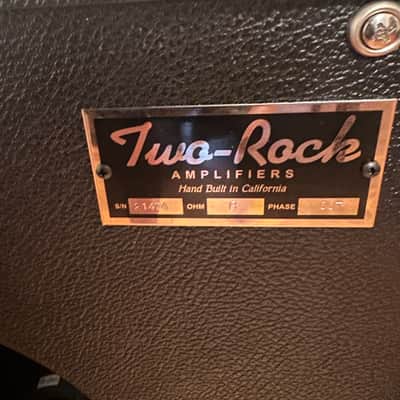 Two Rock 2x12" Open-Back Vertical Guitar Speaker Cabinet image 3