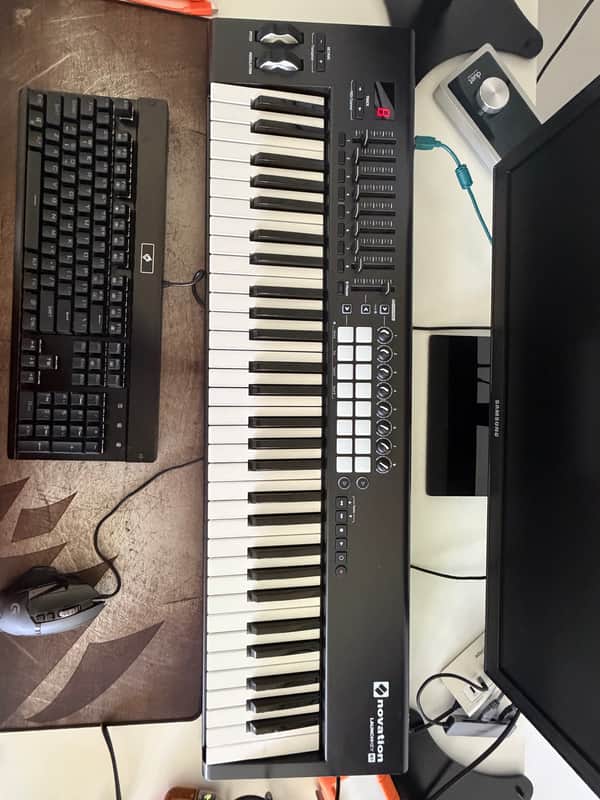 Novation Launchkey 61 MKII MIDI Keyboard Controller