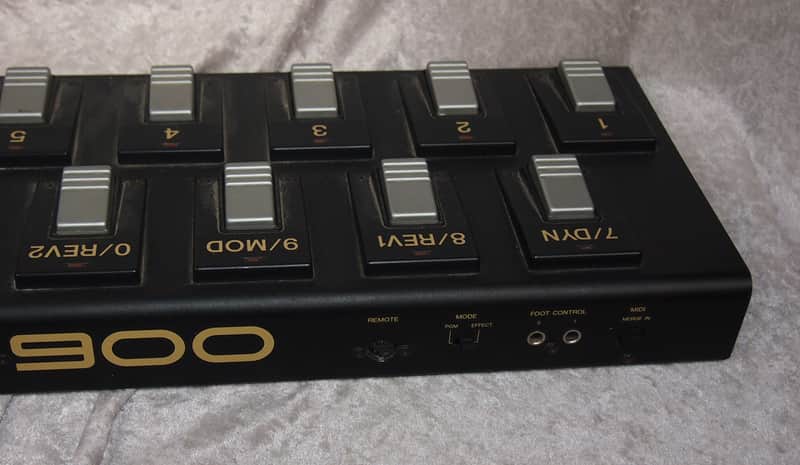 Yamaha FX-900 FX900 multi effect processor with FC900 foot