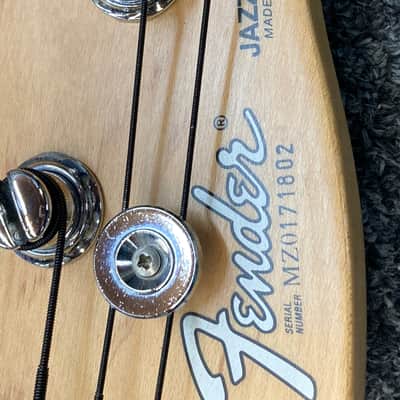 Fender Standard Jazz Bass with Rosewood Fretboard - 2001 - Midnight Blue image 23