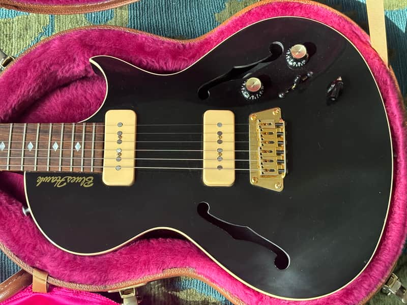 Gibson Blueshawk Semi-Hollow Ebony (2002) w/Original Fitted Pink-Lined Hardshell Case - VG++