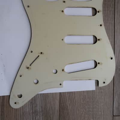 62 Fender Stratocaster celluloid tortoise pickguard AVRI USA 1960 thru 1962 strat guard image 9