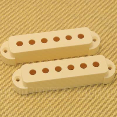 005-4492-049 Fender USA Jaguar Aged White Guitar Pickup Cover Set