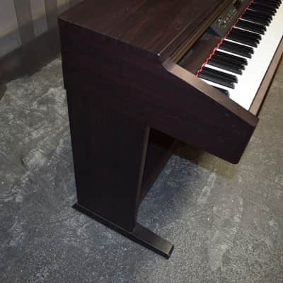 Yamaha YDP-223 88-Key Digital Piano image 13