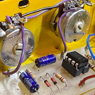 Colorsound Wah-Fuzz-Swell 1990s, United Kingdom - Yellow, Runs on Motorola BCI-84-LC-M728 Transistor image 21