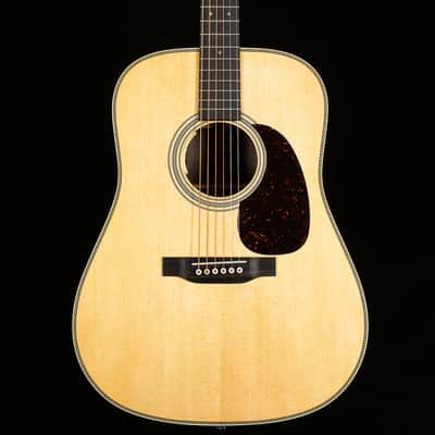 Martin HD-28E LR Baggs Anthem (058) image 3