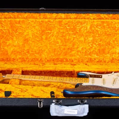 Fender American Vintage II 1973 Stratocaster Maple Fingerboard Lake Placid Blue (183) image 7