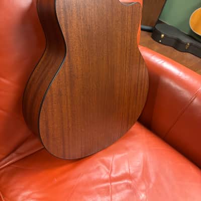 2024 Taylor 326ce Baritone-8 Special Edition Shaded Edgeburst Left-Handed image 12
