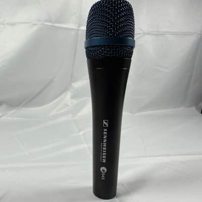 Sennheiser e945 Handheld Supercardioid Dynamic Vocal Microphone 2003 - Present - Black image 4