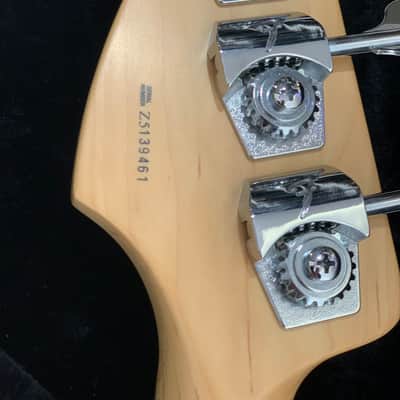 Fender Jazz bass American standard year 2005 image 6