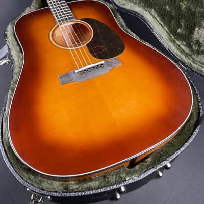 Martin D-18 Standard w/Hardshell Case - 1933 Ambertone (2025) image 2