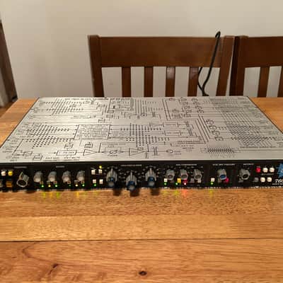 API 7600 Channel Strip (212L Pre, 550A EQ, 225L Comp) – Excellent Condition image 2