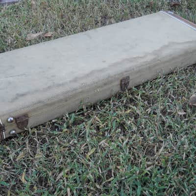 Vintage 1983 Roadworn Fender Tweed Reissue Guitar Case, Strat Tele, '52 '54 '56 '57 '59 '62 image 6