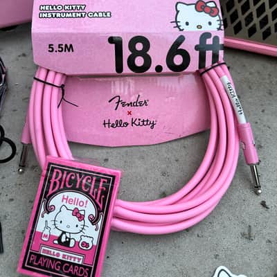 Squier Hello Kitty Stratocaster 2005-2006 - Pink image 5