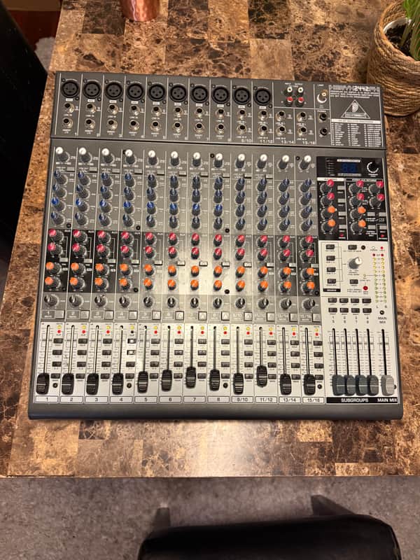 Behringer Xenyx 2442FX 24-Input 4/2-Bus Mixer with Multi-Effects