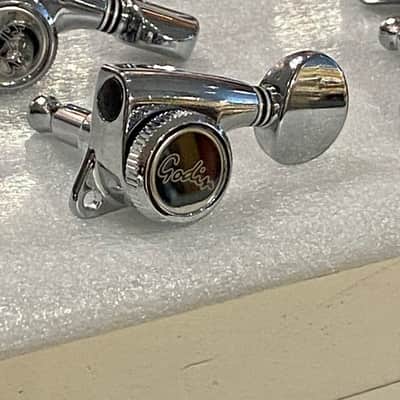 Godin #452354 Locking Tuners Set of 6 - SIX IN LINE Tuning Machine Heads image 3
